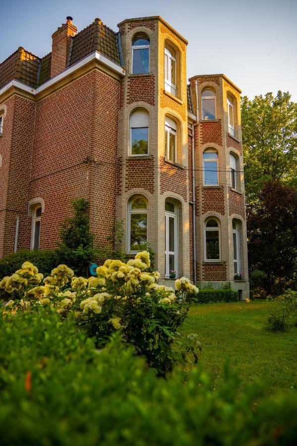 Chambre Au Chateau De St-Pierre-Brouck Saint-Pierre-Brouck Exterior photo